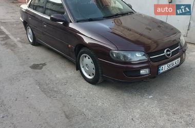 Седан Opel Omega 1994 в Киеве
