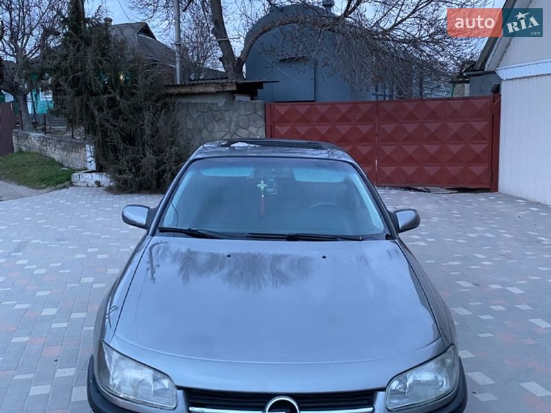 Седан Opel Omega 1995 в Могилев-Подольске фото 3 Седан Opel Omega 1995 в Могилев-Подольске