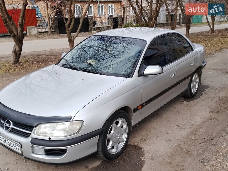 Седан Opel Omega 1997 в Корсуне-Шевченковском