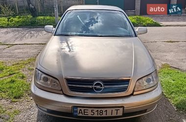 Седан Opel Omega 2000 в Кам'янському