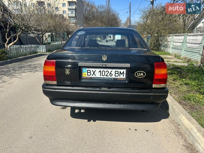 Седан Opel Omega 1989 в Хмельницькому