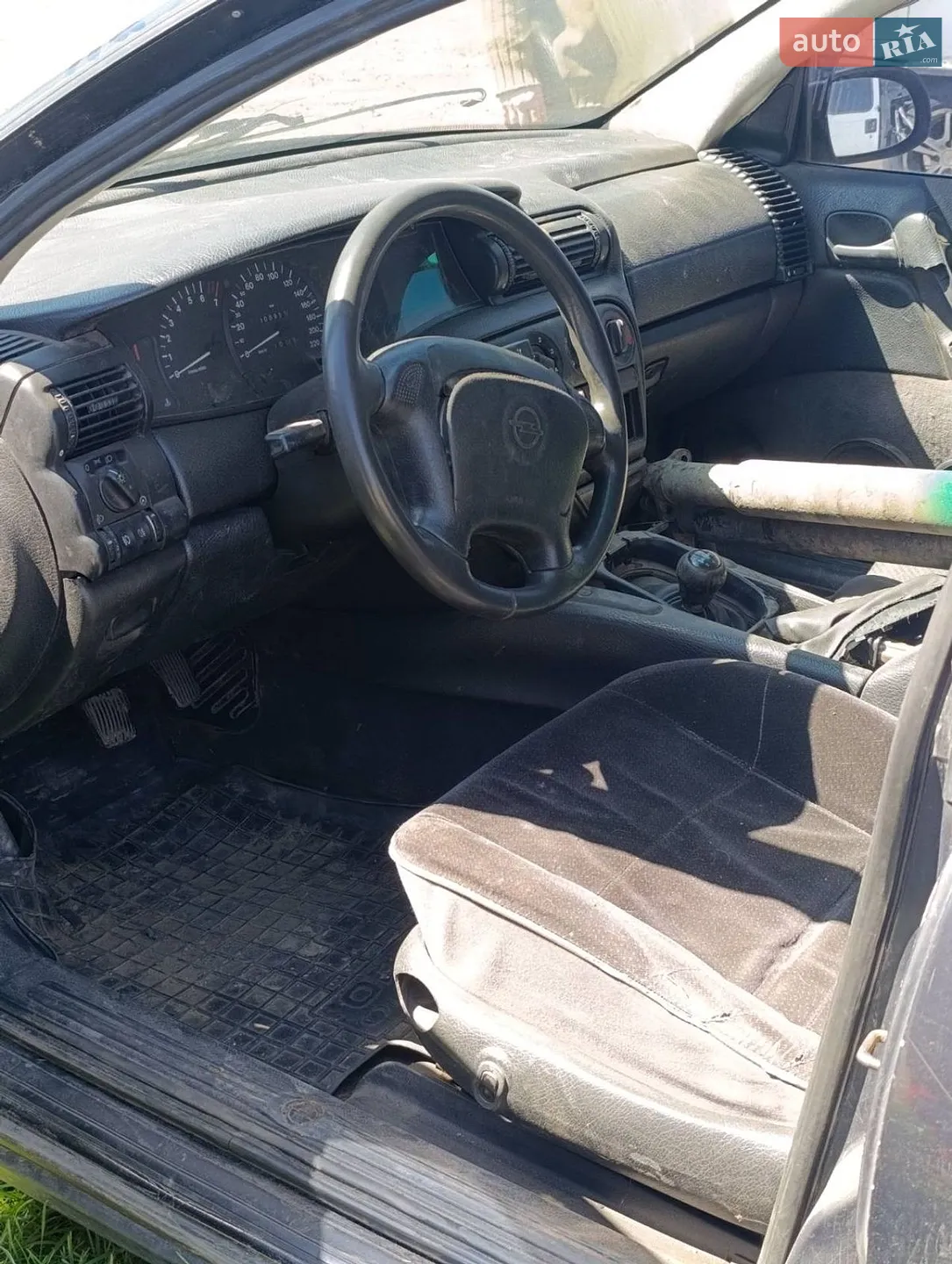 Opel Omega 1995 VIN W0L000026S1035107 фото оголошення 2 з 7