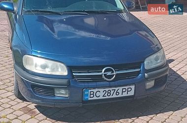 Седан Opel Omega 1994 в Львове