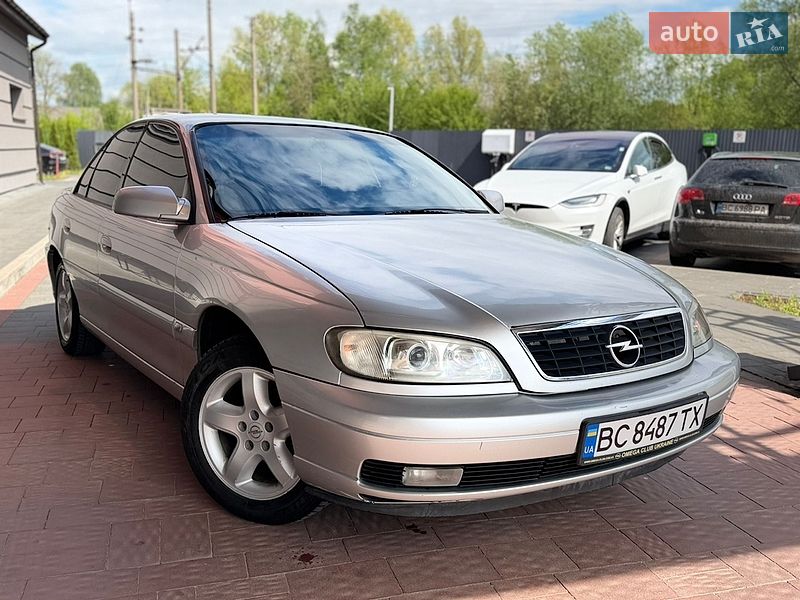 Седан Opel Omega 2003 в Дрогобичі