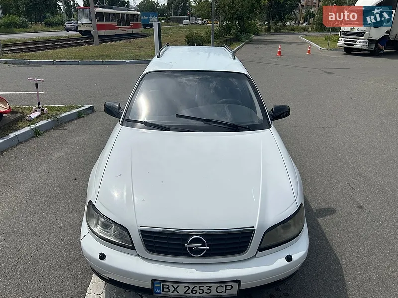 Opel Omega 2003