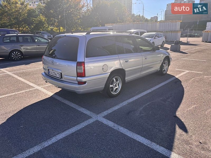 Універсал Opel Omega 2001 в Києві