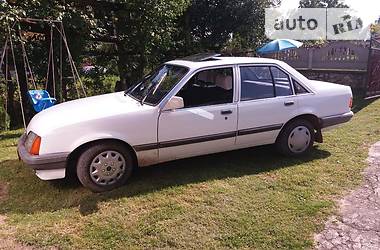 Седан Opel Rekord 1987 в Тернополе