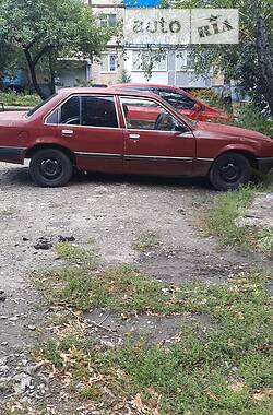 Седан Opel Rekord 1982 в Харькове