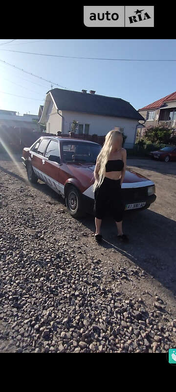 Седан Opel Rekord 1982 в Ивано-Франковске