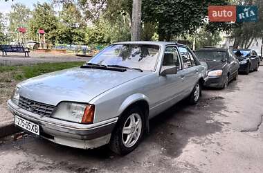 Седан Opel Rekord 1985 в Харкові