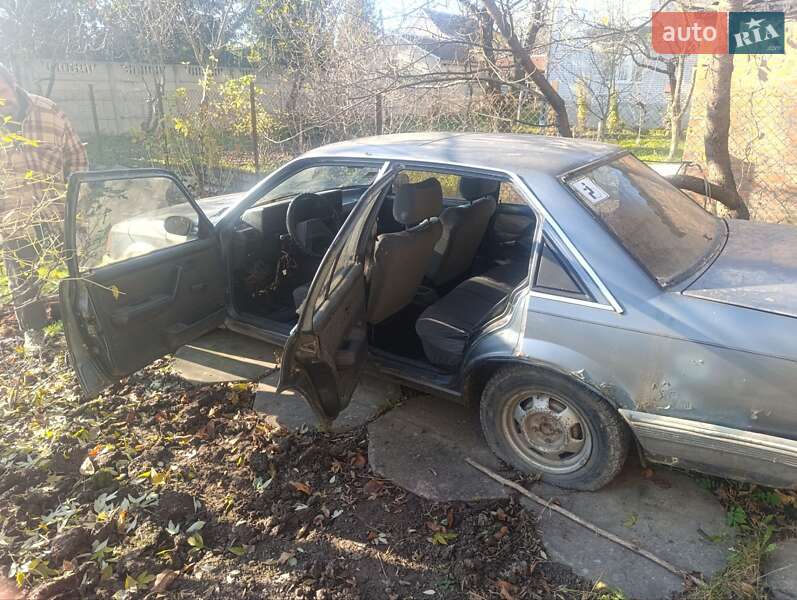 Седан Opel Rekord 1986 в Виннице