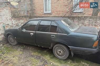 Седан Opel Rekord 1986 в Александрие