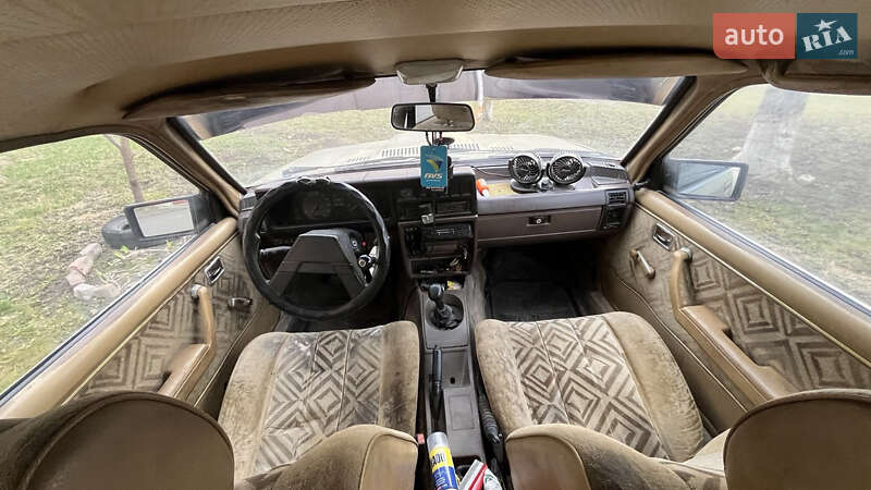 Седан Opel Rekord 1984 в Староконстантинове