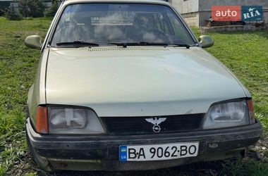 Седан Opel Rekord 1986 в Александрие