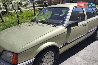 Седан Opel Rekord 1986 в Першотравенську