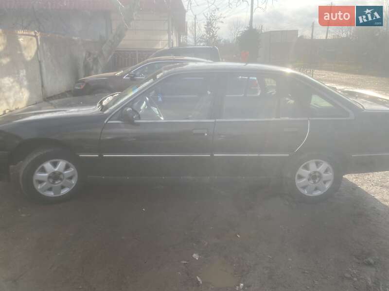Седан Opel Senator 1988 в Килии