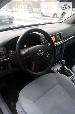 Хэтчбек Opel Signum 2003 в 