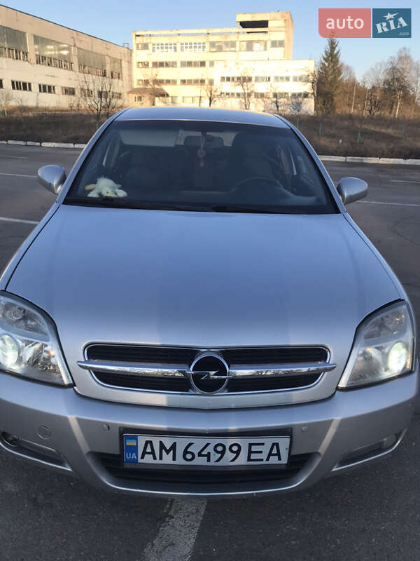 Хетчбек Opel Signum 2004 в Коростишеві