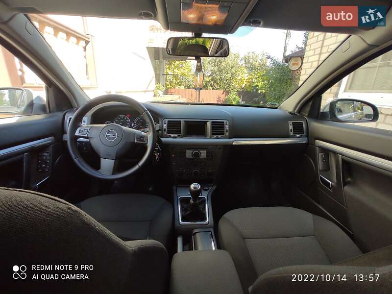 Хэтчбек Opel Signum 2006 в Казатине