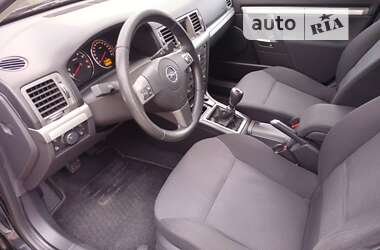 Хэтчбек Opel Signum 2007 в Сокирянах