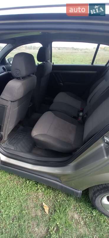 Хэтчбек Opel Signum 2004 в Николаеве