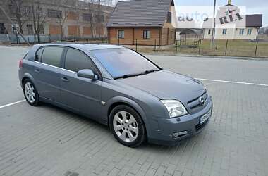 Хэтчбек Opel Signum 2004 в Бершади