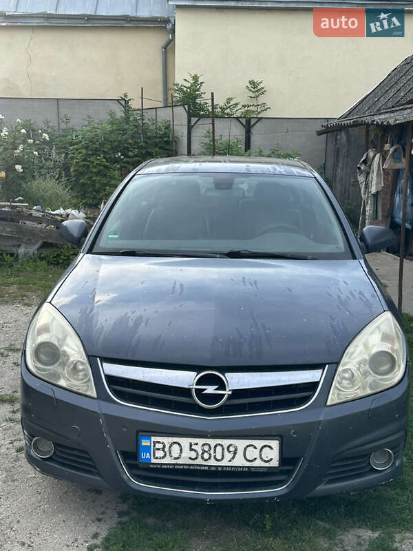 Opel Signum 2005