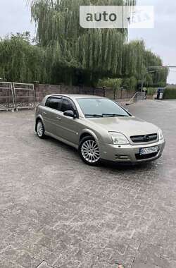 Хэтчбек Opel Signum 2003 в Волочиске