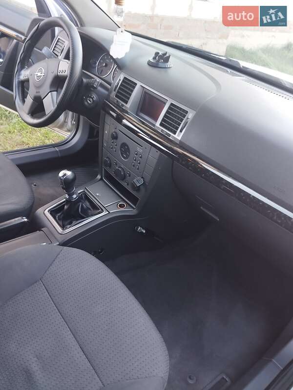 Хэтчбек Opel Signum 2004 в Ковеле