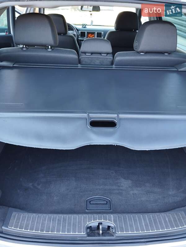 Хэтчбек Opel Signum 2004 в Ковеле