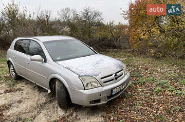 Хэтчбек Opel Signum 2004 в Недригайлове