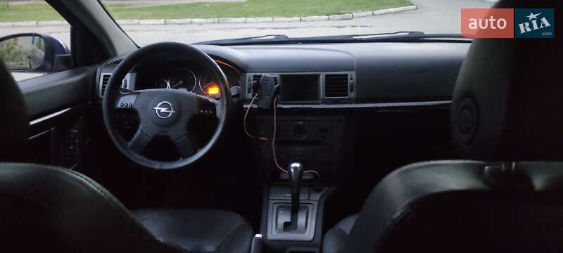Opel Signum 2003