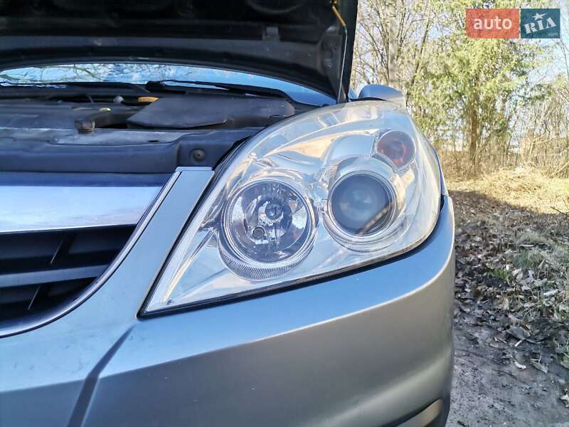 Хэтчбек Opel Signum 2006 в Костополе