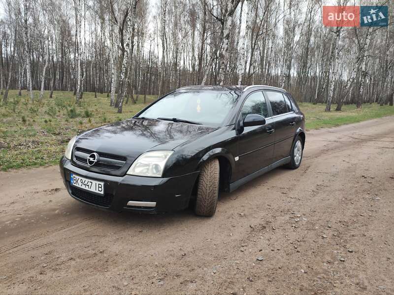 Opel Signum 2003