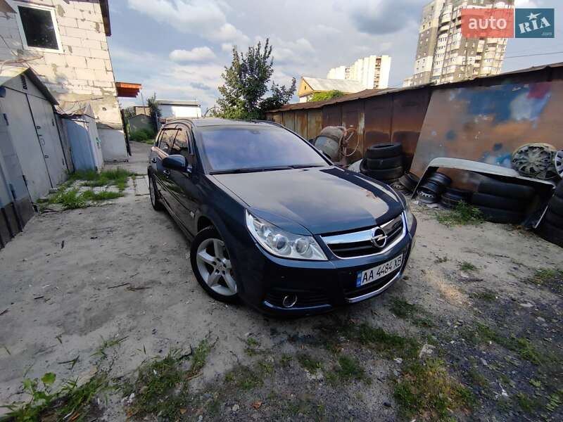 Хэтчбек Opel Signum 2007 в Киеве