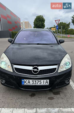 Хэтчбек Opel Signum 2007 в Киеве