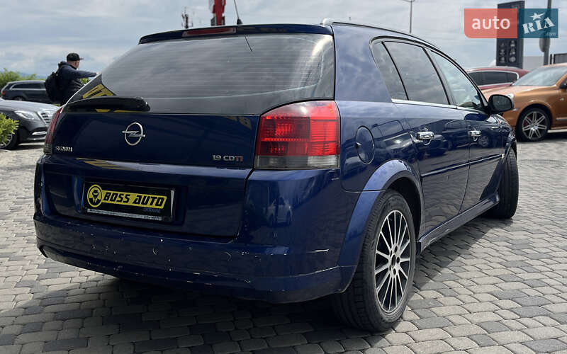 Хетчбек Opel Signum 2007 в Мукачевому