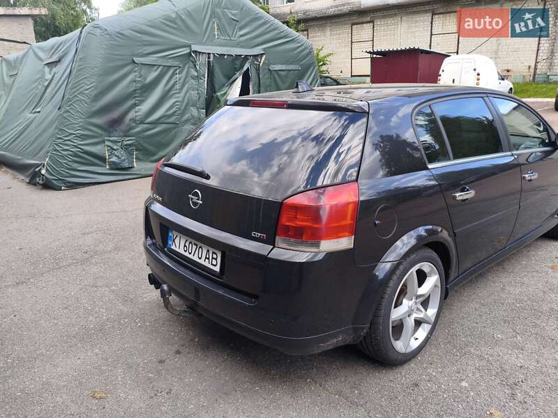 Хэтчбек Opel Signum 2007 в Киеве