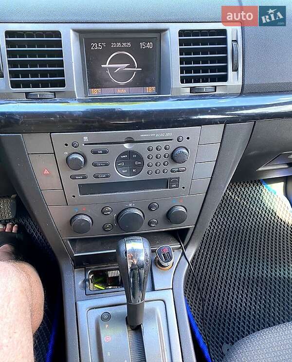 Хэтчбек Opel Signum 2003 в Запорожье