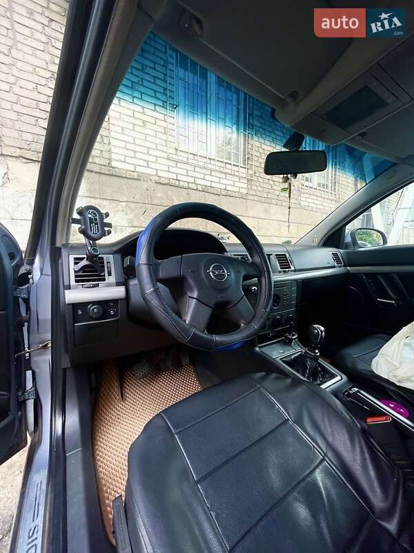 Хэтчбек Opel Signum 2003 в Львове