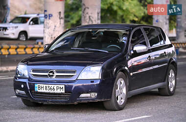 Хэтчбек Opel Signum 2004 в 