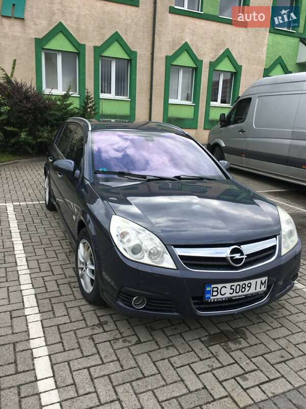 Хэтчбек Opel Signum 2007 в Стрые