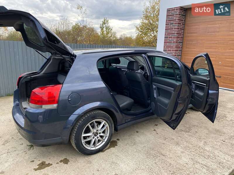 Хэтчбек Opel Signum 2007 в Стрые