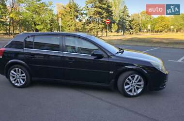 Хетчбек Opel Signum 2005 в 