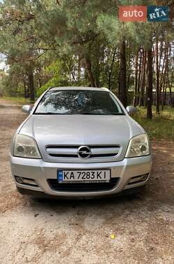 Хэтчбек Opel Signum 2003 в Киеве