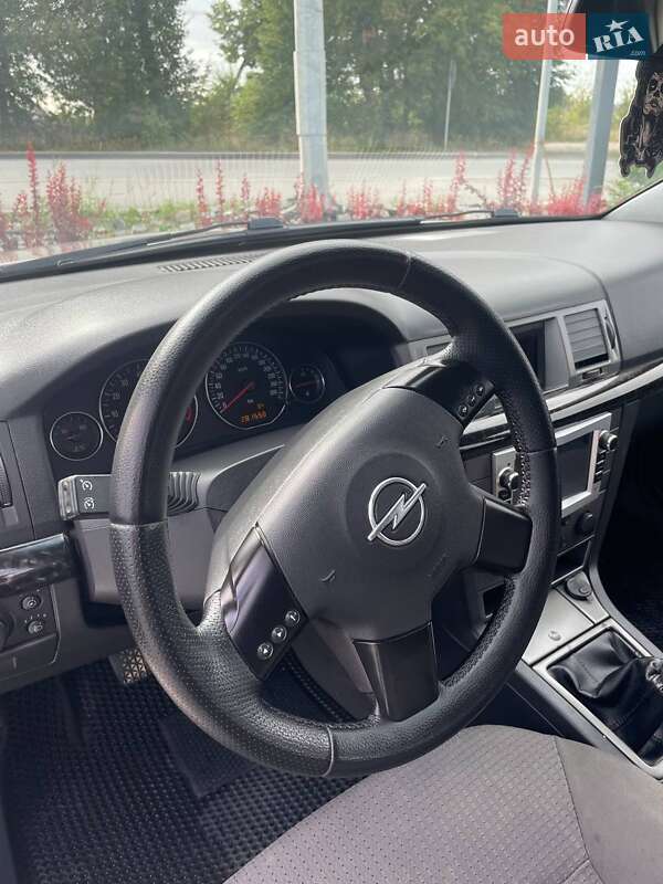 Хетчбек Opel Signum 2003 в Вінниці