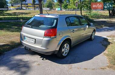 Хэтчбек Opel Signum 2003 в 