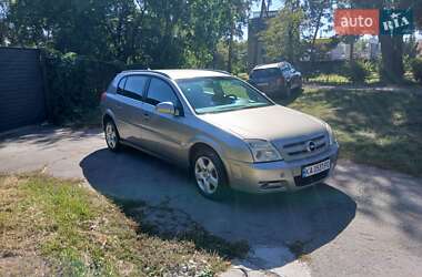 Хэтчбек Opel Signum 2003 в 