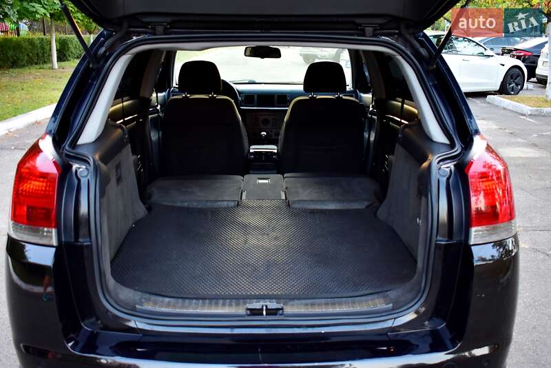 Хэтчбек Opel Signum 2003 в Киеве