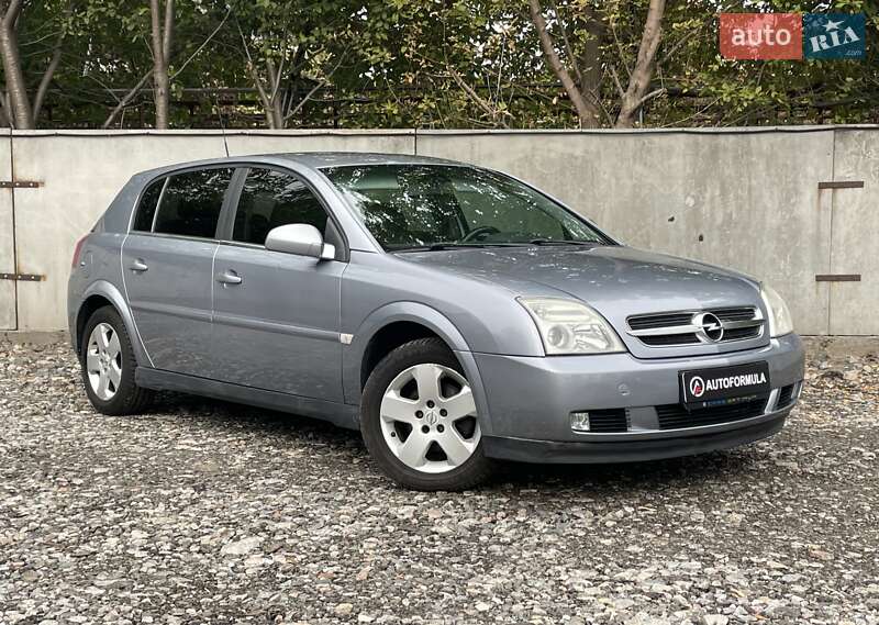 Хэтчбек Opel Signum 2004 в 